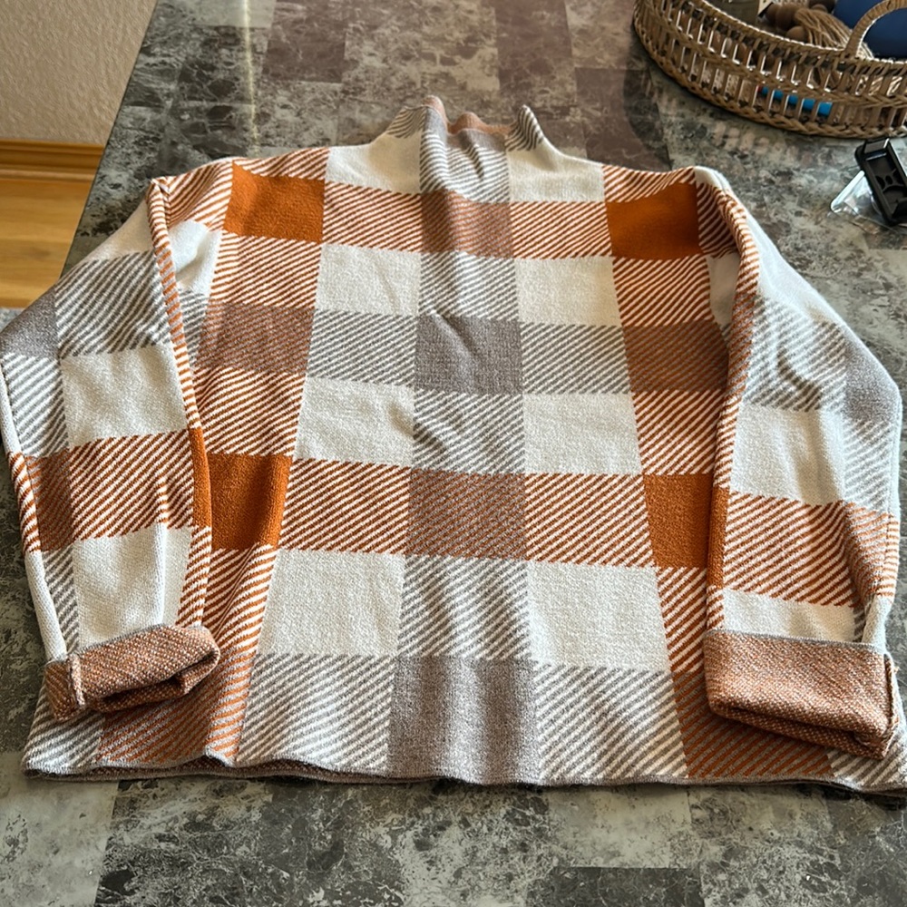 Tahari fall sweater